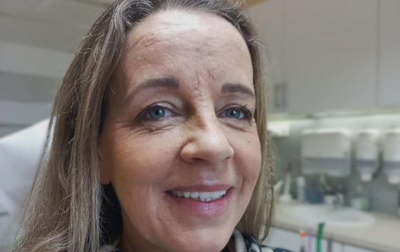 Maggie K. – « La consultation et le traitement sont ici absolument professionnels à 100% »